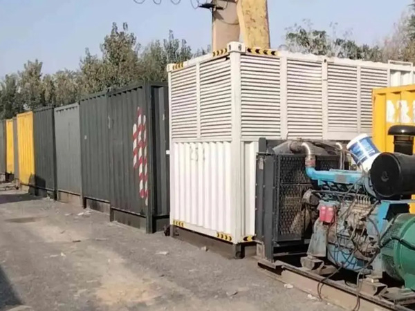 江川200KW柴油发电机机组每小时油耗是多少？